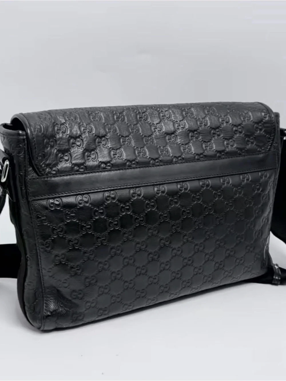 SALE - Gucci Black Messenger Bag with Gucci Wallet and Gucci Box!!